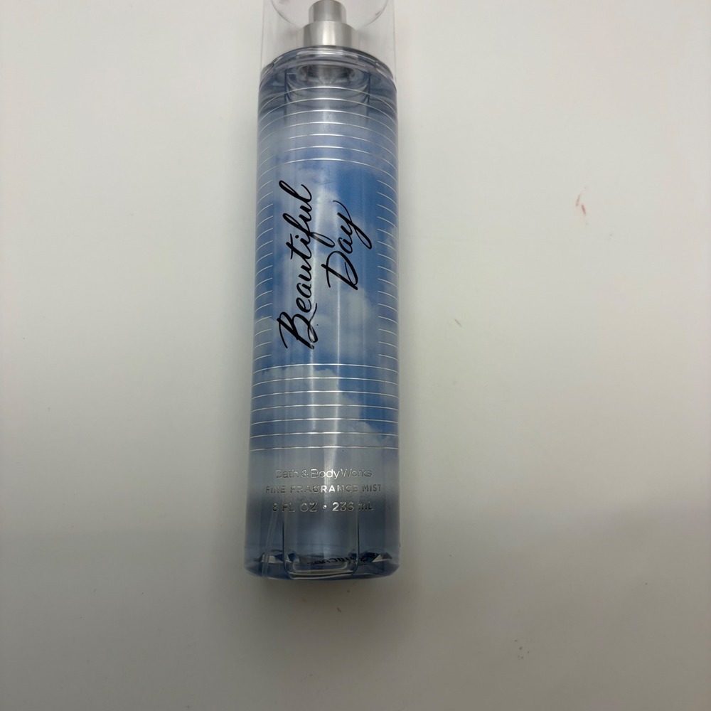 Bath & Body Works Beautiful Day Fine Fragrance Mist 8 fl oz Body Spray Blue